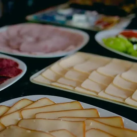 Salamander בית הארחה Mlynky